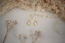 Load image into Gallery viewer, Vara Earrings
