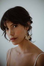 Load image into Gallery viewer, Antares Earrings
