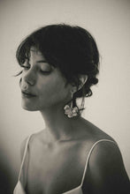 Load image into Gallery viewer, Antares Earrings

